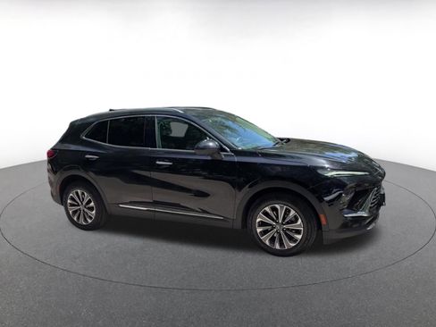 Used 2024 Buick Envision Preferred AWD/4WD image 2