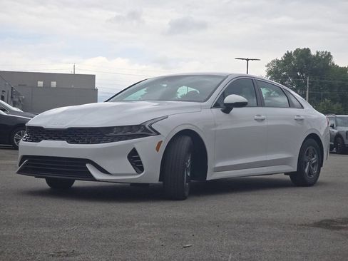 Used 2023 Kia K5 LXS FWD image 9