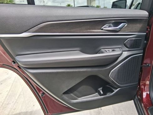 New 2026 Jeep Grand Cherokee L Limited AWD/4WD image 20
