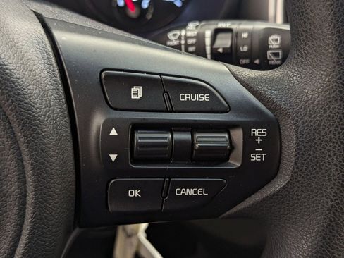 Used 2017 Kia Sorento LX image 22