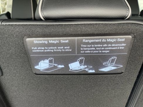 New 2026 Honda Odyssey Touring image 18