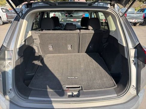 Used 2023 Nissan Rogue S image 14