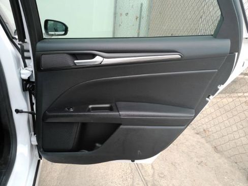 Used 2017 Ford Fusion Energi Titanium image 23