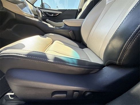 Used 2022 Subaru Outback Limited w/ Popular Package #2 image 12