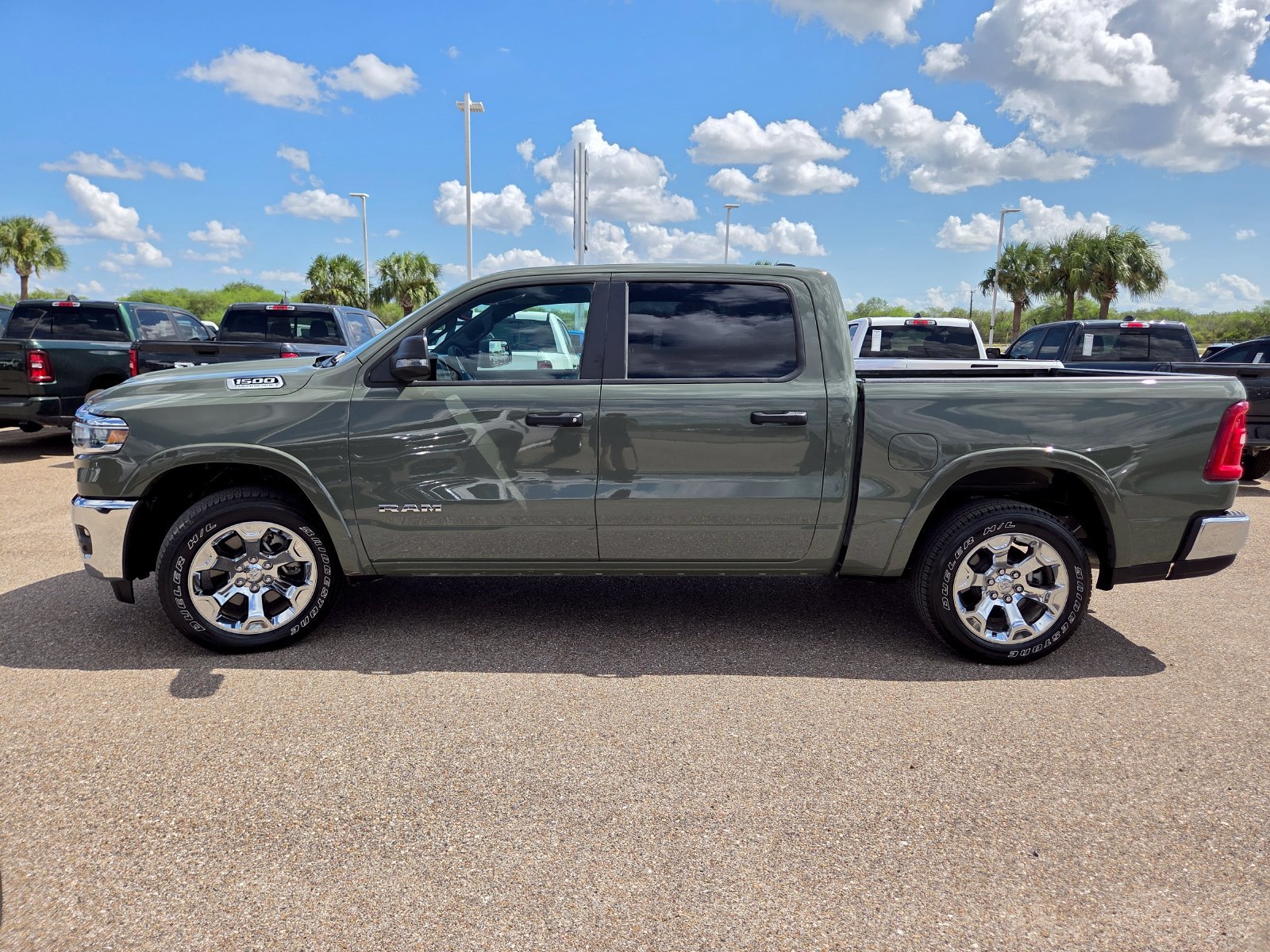 Used 2026 RAM 1500 Big Horn AWD/4WD image 4