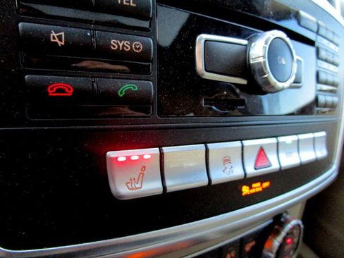 Used 2016 Mercedes-Benz GL 450 4MATIC 4dr GL 450 image 26