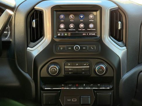 Used 2021 Chevrolet Silverado 1500 Custom image 10