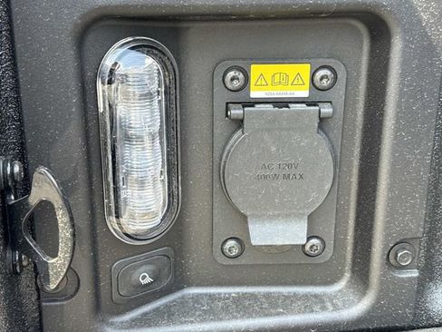 New 2026 Ford Maverick Tremor image 14