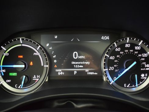 Used 2022 Toyota Highlander XLE AWD/4WD image 20