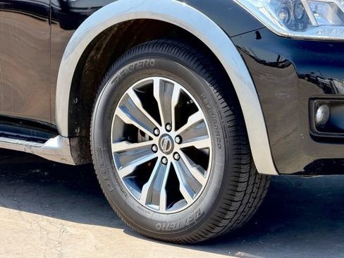 Used 2019 Nissan Armada SL w/ Premium Package RWD image 5