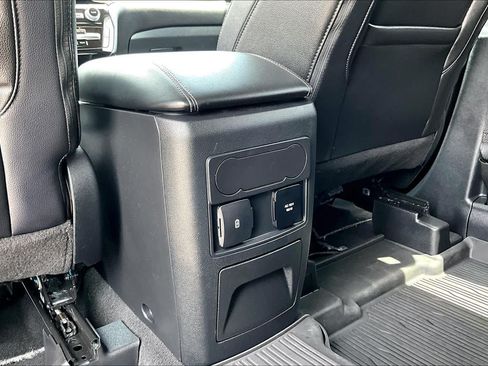Certified 2022 Ford Explorer Limited w/ Equipment Group 301A AWD/4WD image 36