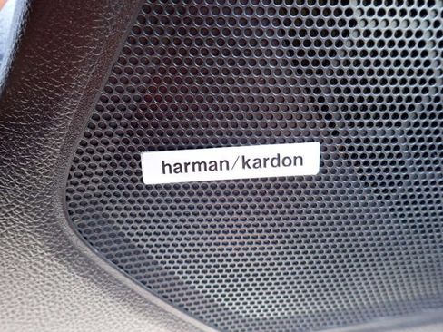 Used 2016 Subaru Outback 3.6R Limited AWD/4WD image 13