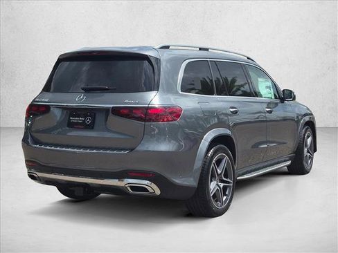 New 2026 Mercedes-Benz GLS 450 4MATIC image 2