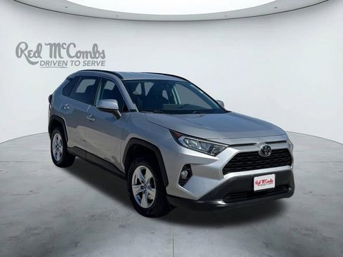 Used 2021 Toyota RAV4 XLE FWD image 7