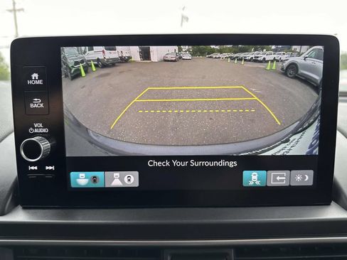 Used 2024 Honda Pilot Elite image 25