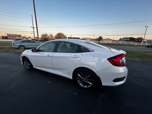 Used 2019 Honda Civic EX image 6