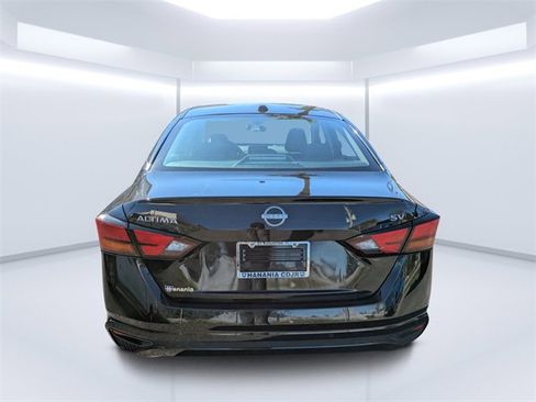 Used 2023 Nissan Altima 2.5 SV image 4