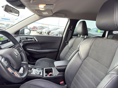 Used 2022 Mitsubishi Outlander SE image 26