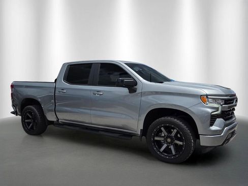 Used 2025 Chevrolet Silverado 1500 RST w/ Z71 Off-Road Package AWD/4WD image 2
