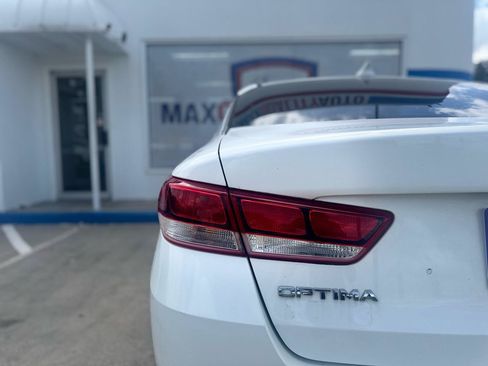 Used 2018 Kia Optima LX w/ Convenience Package FWD image 28