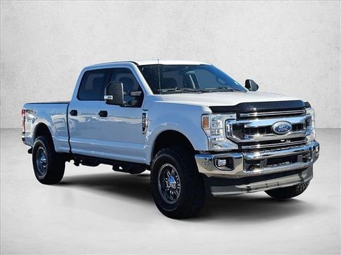 Used 2022 Ford F250 XLT w/ XLT Value Package image 3