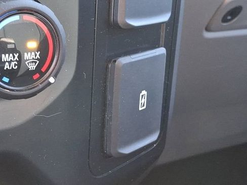 Used 2023 Ford F150 XLT image 23