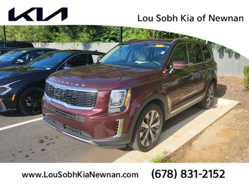 Used 2022 Kia Telluride S FWD image 1