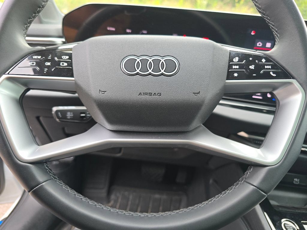 Used 2025 Audi A5 2.0T Premium Plus w/ Premium Plus AWD/4WD image 21