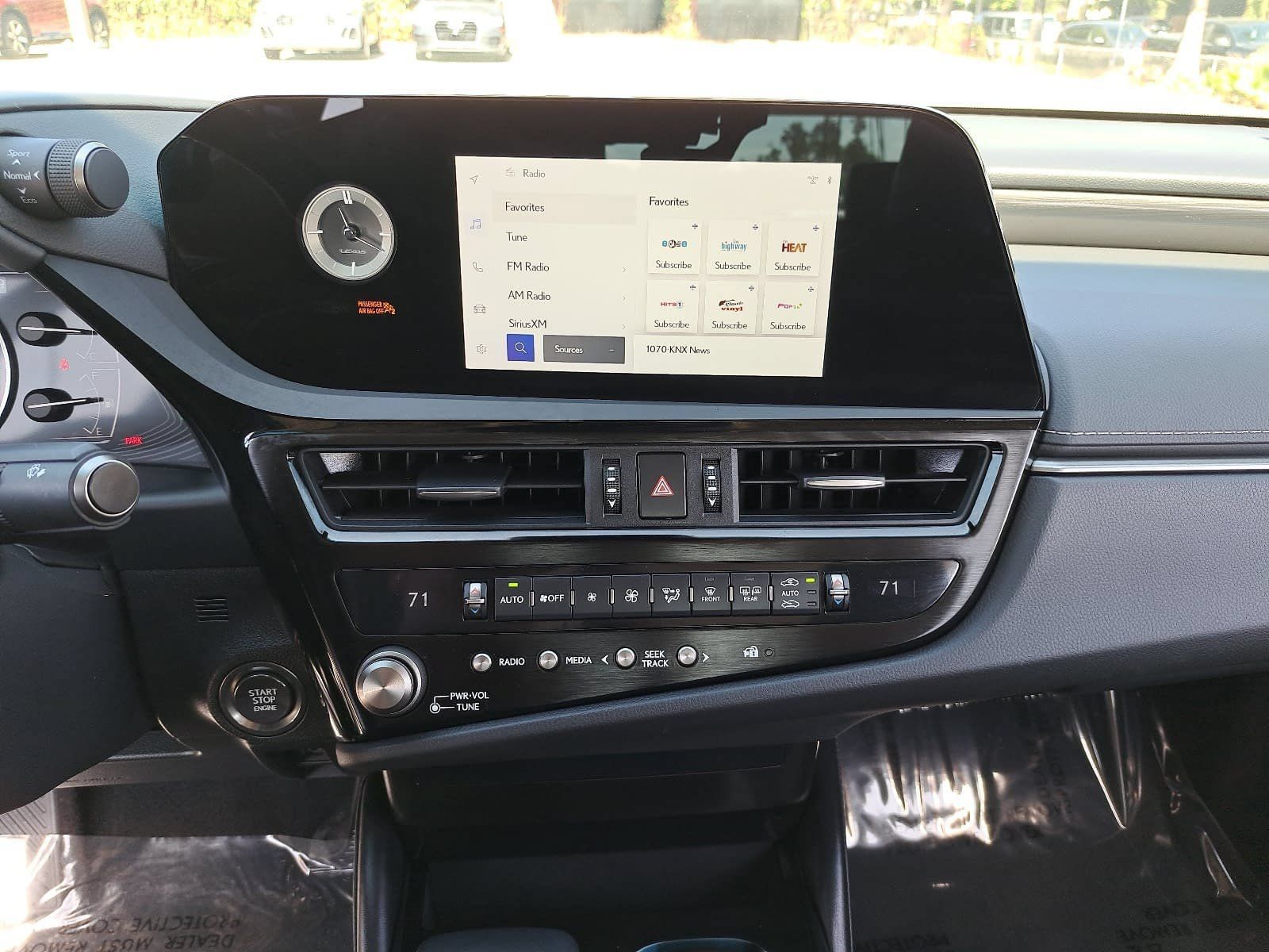 Used 2025 Lexus ES 350 FWD image 21