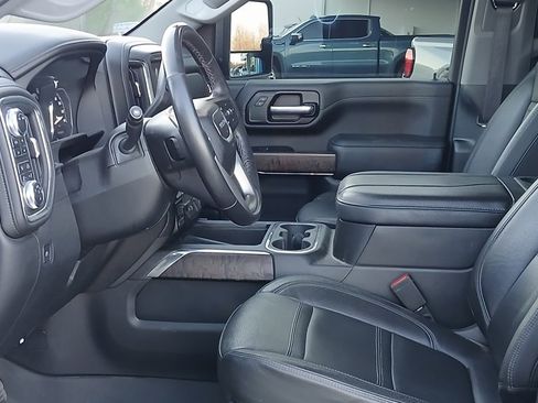 Used 2023 GMC Sierra 2500 Denali w/ Denali Ultimate Package image 6