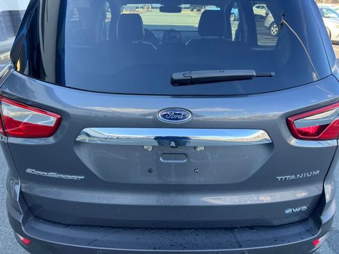 Used 2021 Ford EcoSport Titanium image 17