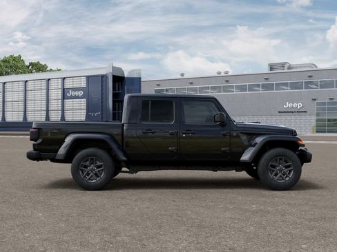 New 2026 Jeep Gladiator Sport AWD/4WD image 10