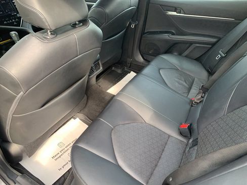 Used 2018 Toyota Camry XSE w/ Driver Assist Package FWD image 14