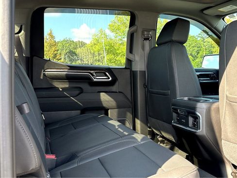 Used 2023 Chevrolet Silverado 1500 LTZ w/ LTZ Premium Package AWD/4WD image 9