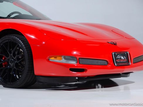 Used 2001 Chevrolet Corvette Z06 w/ Memory Pkg image 22