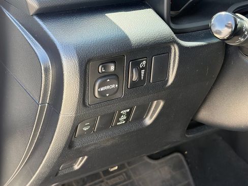 Used 2019 Toyota 4Runner SR5 Premium AWD/4WD image 6