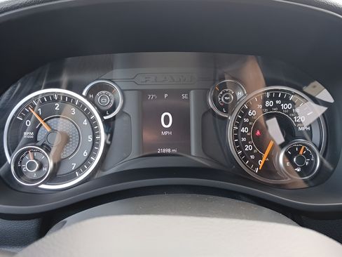 Used 2021 RAM 2500 Tradesman AWD/4WD image 26