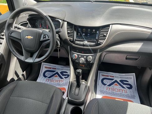 Used 2019 Chevrolet Trax LS FWD image 10