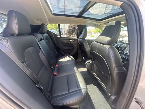 Used 2025 Volvo XC40 B5 Plus AWD/4WD image 14