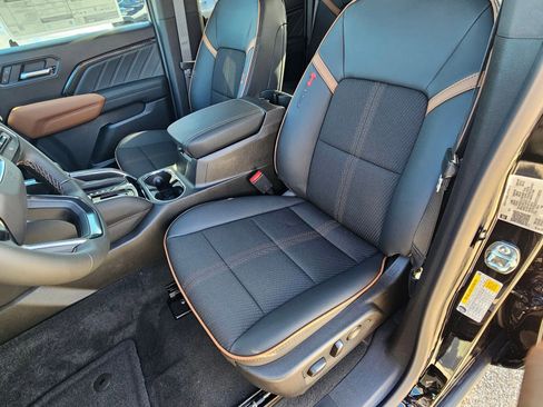 New 2026 GMC Canyon AT4 image 23