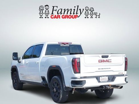 Used 2024 GMC Sierra 2500 AT4 w/ AT4 Premium Plus Package AWD/4WD image 3