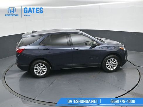 Used 2019 Chevrolet Equinox LS w/ LS Convenience Package AWD/4WD image 40