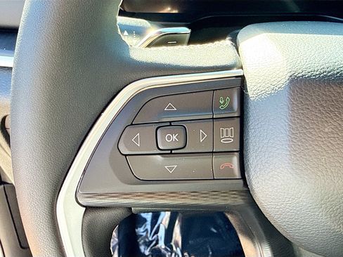 Used 2025 Jeep Grand Cherokee Laredo X RWD image 37