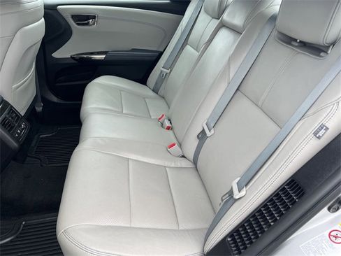 Used 2014 Toyota Avalon Limited image 32