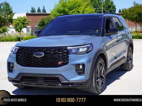 Used 2025 Ford Explorer ST w/ Sun And Sound Package AWD/4WD image 1