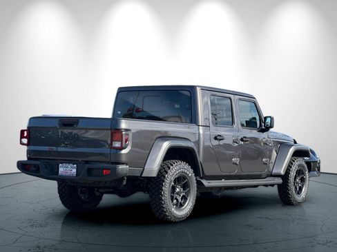 New 2025 Jeep Gladiator Sport image 4