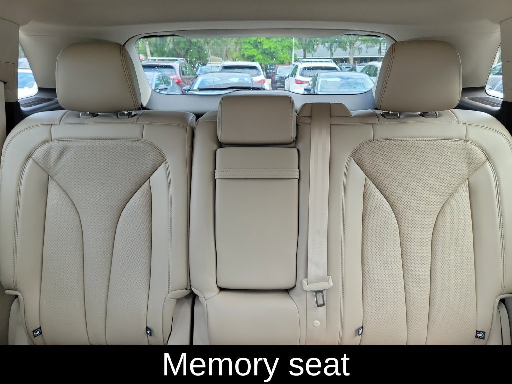 Used 2023 Lincoln Nautilus Reserve FWD image 13