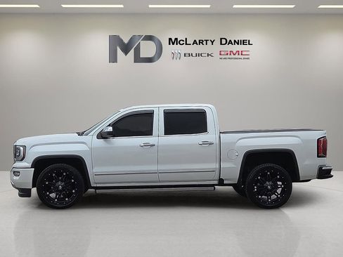 Certified 2018 GMC Sierra 1500 Denali w/ Denali Ultimate Package AWD/4WD image 3