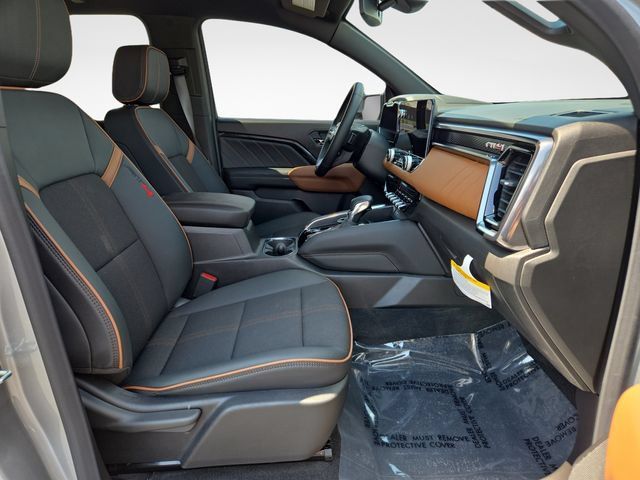 Used 2025 GMC Canyon AT4 w/ Nightfall Edition AWD/4WD image 38