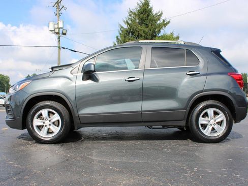 Used 2018 Chevrolet Trax LT w/ LT Convenience Package AWD/4WD image 11